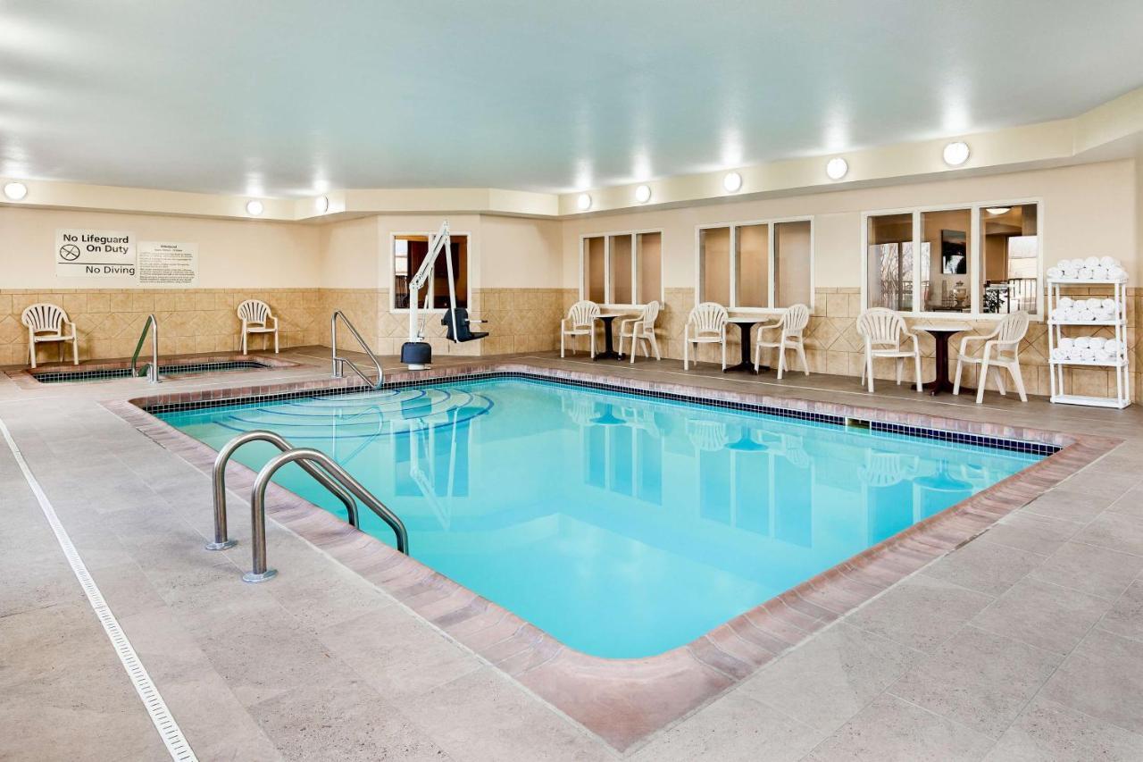 Hampton Inn Longmont Buitenkant foto