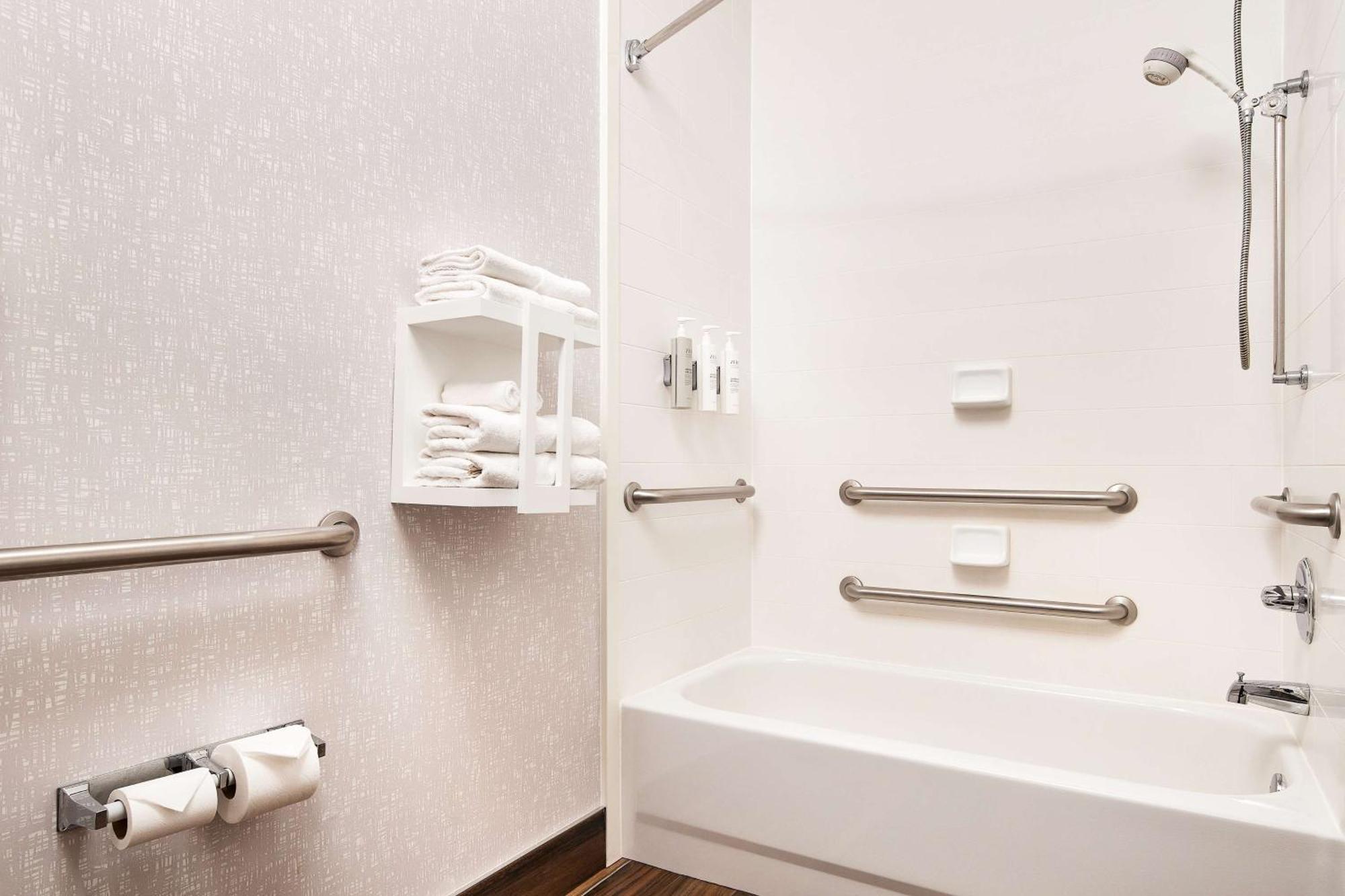 Hampton Inn Longmont Buitenkant foto